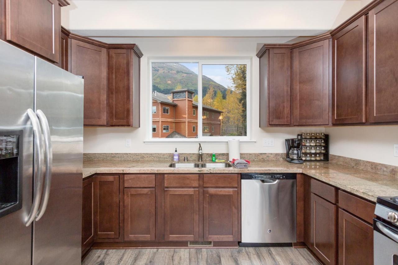 Glacier Creek Girdwood Exterior photo